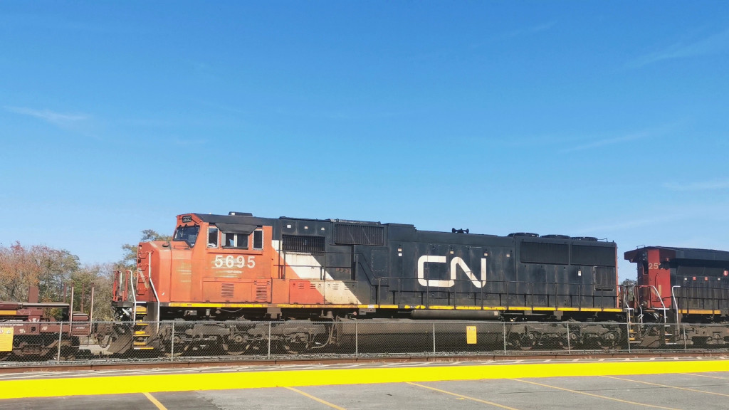 CN 5695